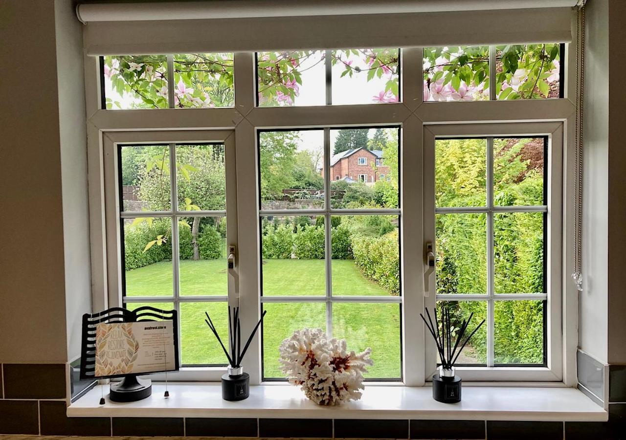 The Lodge Chester - Luxury Apartment For Two, With Free Parking! Hough Green 외부 사진